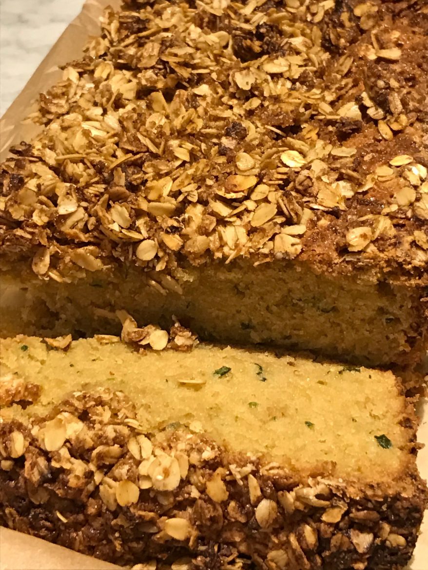 best zucchini bread with cinnamon streusel topping